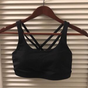 Black size 6 lululemon sports bra EUC